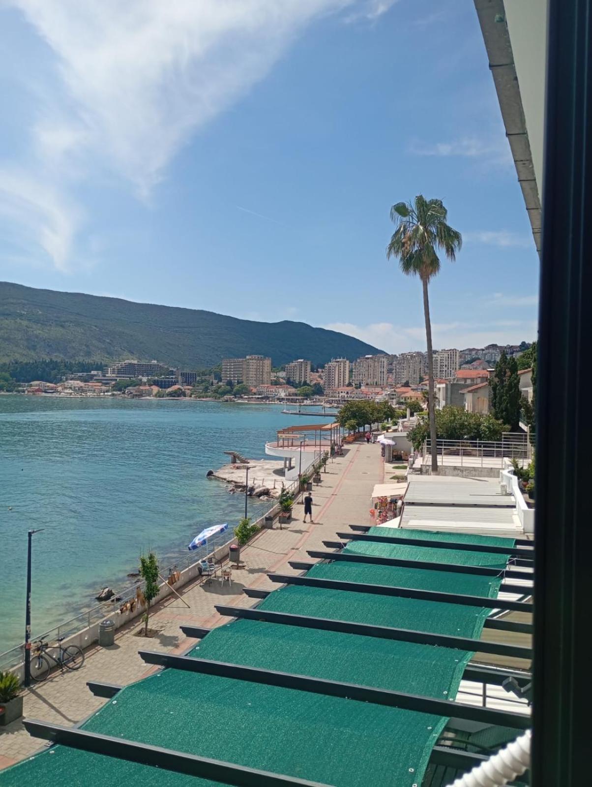 Apartments Cebra Herceg Novi Buitenkant foto